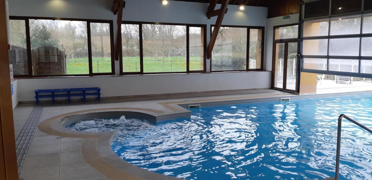Charmant Logement Avec Piscine Bergerac Luaran gambar