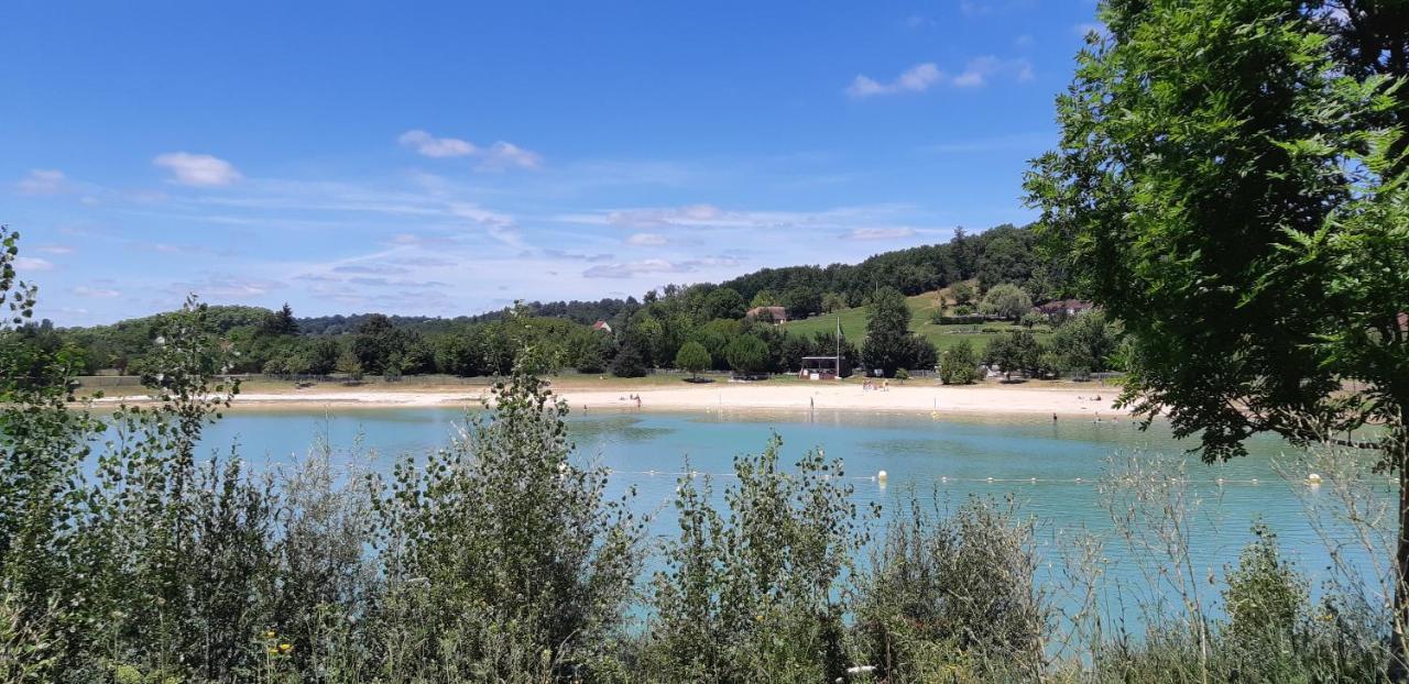 Charmant Logement Avec Piscine Bergerac Luaran gambar